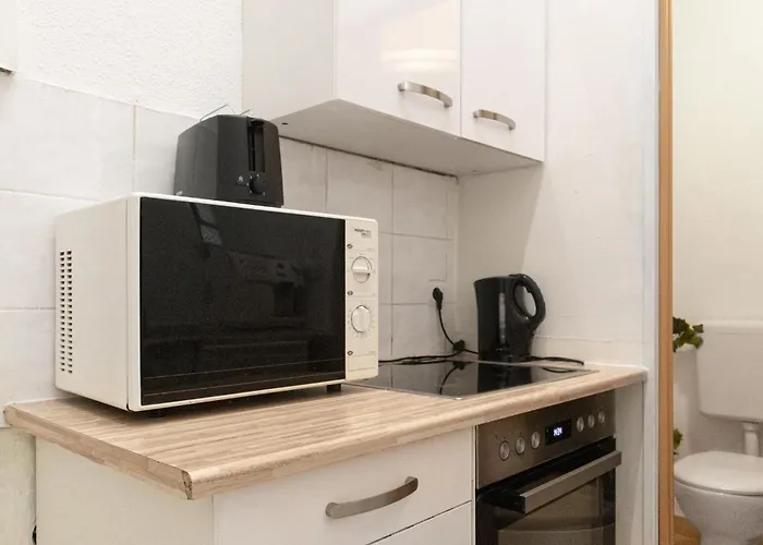 Shiny & Comfy 1br Ideal For Long *